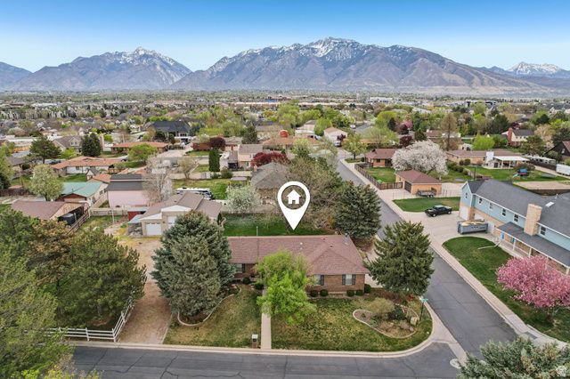 11243 S BLAKE CIR, South Jordan, UT 84095