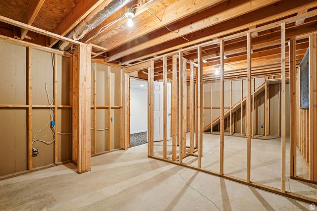 11243 S BLAKE CIR, South Jordan, UT 84095