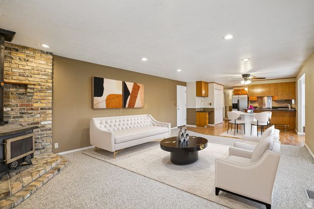 11243 S BLAKE CIR, South Jordan, UT 84095