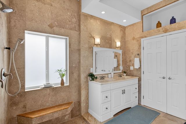 451 NE 48th Court, Oakland Park, FL 33334