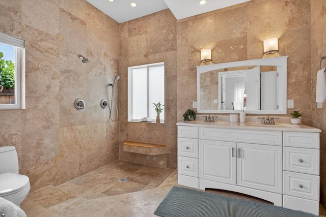 451 NE 48th Court, Oakland Park, FL 33334