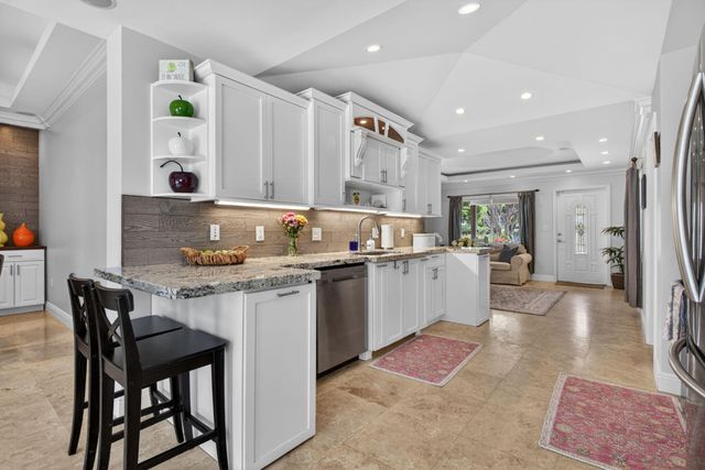 451 NE 48th Court, Oakland Park, FL 33334