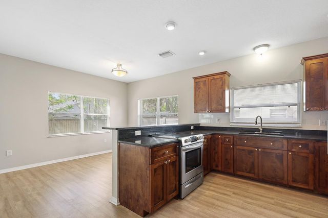 3116 W HARTNETT AVENUE, Tampa, FL 33611