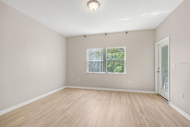 3116 W HARTNETT AVENUE, Tampa, FL 33611