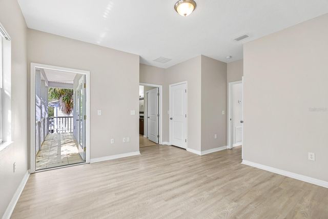 3116 W HARTNETT AVENUE, Tampa, FL 33611