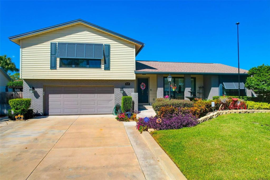 4124 DELLBROOK DRIVE, Tampa, FL 33624