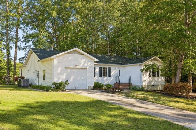 118 Indiana, Williamsburg, VA 23188