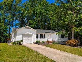 118 Indiana, Williamsburg, VA 23188