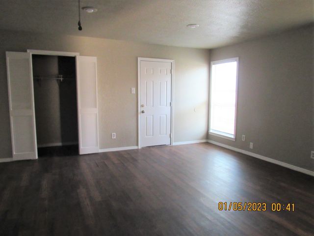 2806 Ridgecrest Drive, Fort Worth, TX 76133