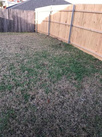 2806 Ridgecrest Drive, Fort Worth, TX 76133