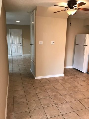 2806 Ridgecrest Drive, Fort Worth, TX 76133