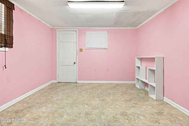 124 W White Street, Opelousas, LA 70570