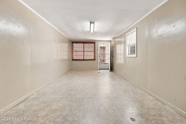 124 W White Street, Opelousas, LA 70570