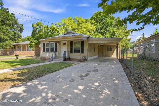124 W White Street, Opelousas, LA 70570