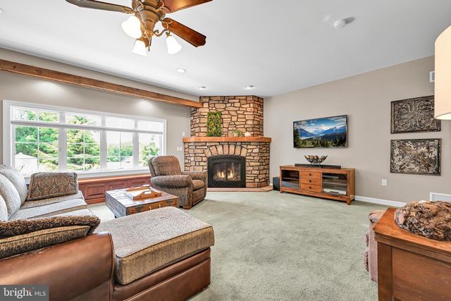 114 MONTICELLO DR, Lebanon, PA 17042