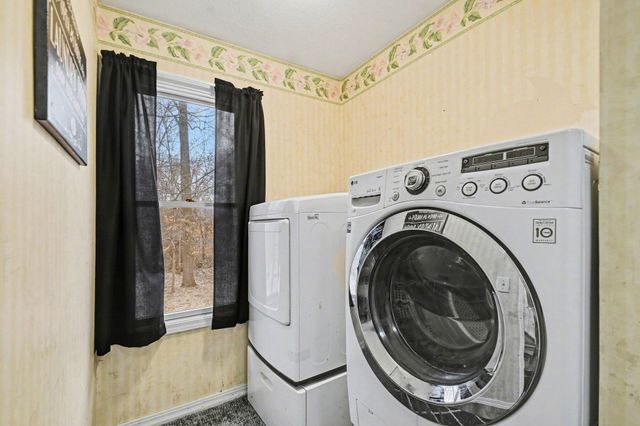 200 Mayflower Road, Buchanan, MI 49107