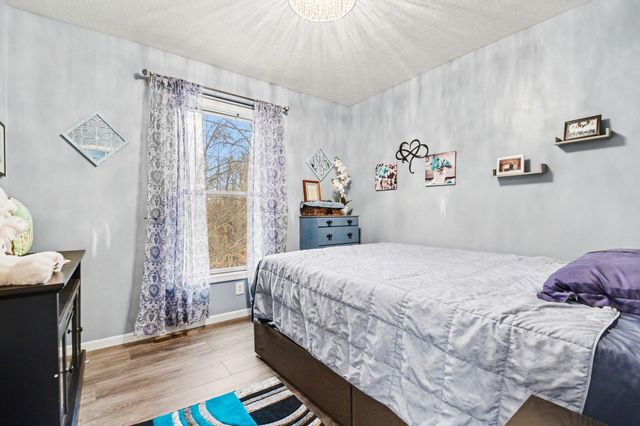 200 Mayflower Road, Buchanan, MI 49107