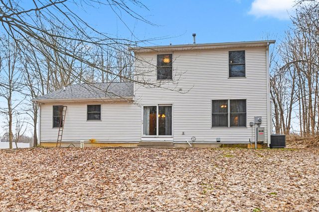 200 Mayflower Road, Buchanan, MI 49107