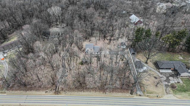 200 Mayflower Road, Buchanan, MI 49107