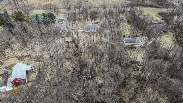 200 Mayflower Road, Buchanan, MI 49107