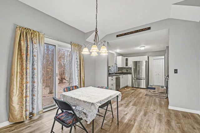 200 Mayflower Road, Buchanan, MI 49107