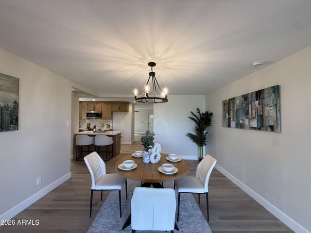 2710 E AMELIA Avenue, Phoenix, AZ 85016