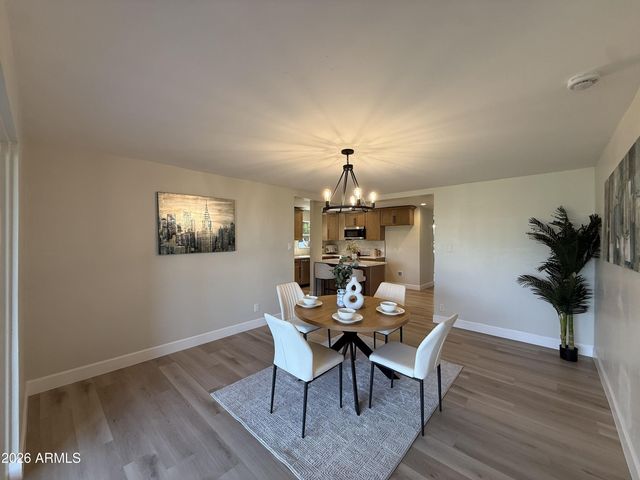 2710 E AMELIA Avenue, Phoenix, AZ 85016
