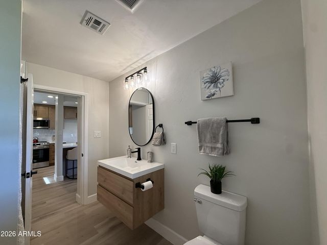 2710 E AMELIA Avenue, Phoenix, AZ 85016