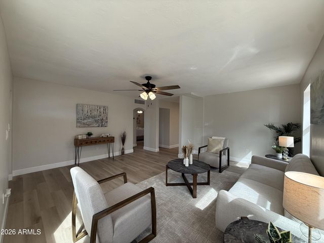 2710 E AMELIA Avenue, Phoenix, AZ 85016