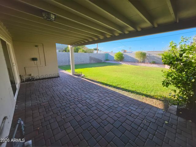 2710 E AMELIA Avenue, Phoenix, AZ 85016