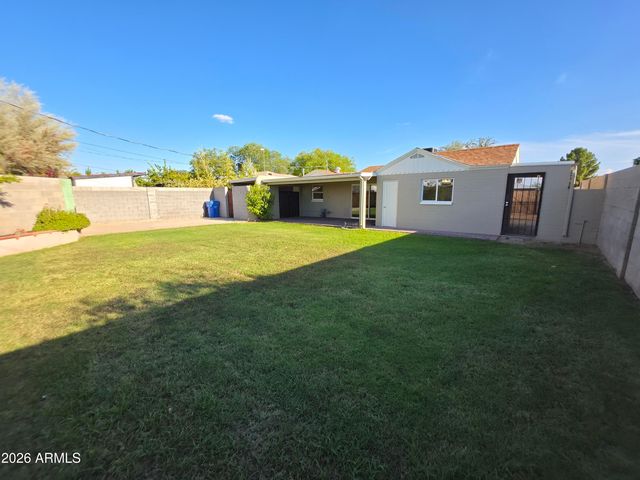 2710 E AMELIA Avenue, Phoenix, AZ 85016