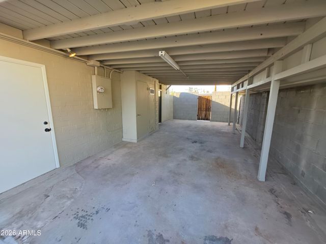 2710 E AMELIA Avenue, Phoenix, AZ 85016