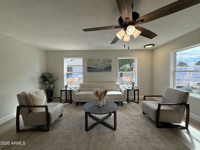 2710 E AMELIA Avenue, Phoenix, AZ 85016