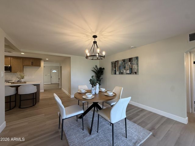 2710 E AMELIA Avenue, Phoenix, AZ 85016