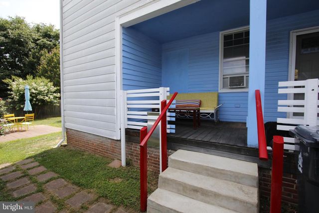6 NW 2ND ST, Milford, DE 19963