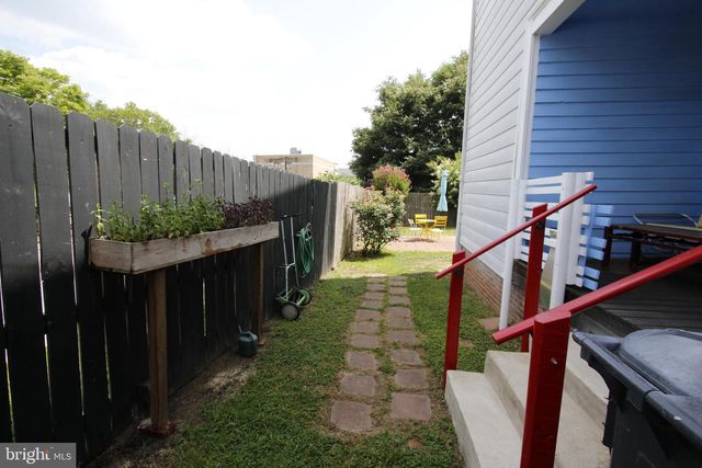 6 NW 2ND ST, Milford, DE 19963