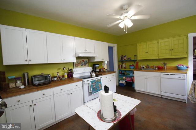 6 NW 2ND ST, Milford, DE 19963