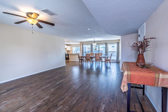 12120 Towner Avenue NE, Albuquerque, NM 87112