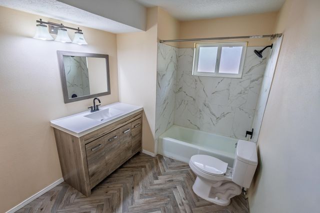 12120 Towner Avenue NE, Albuquerque, NM 87112