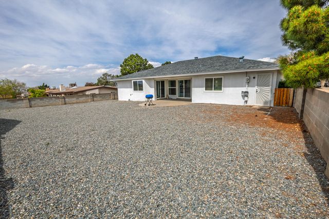 12120 Towner Avenue NE, Albuquerque, NM 87112