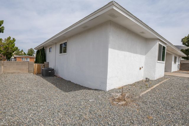 12120 Towner Avenue NE, Albuquerque, NM 87112