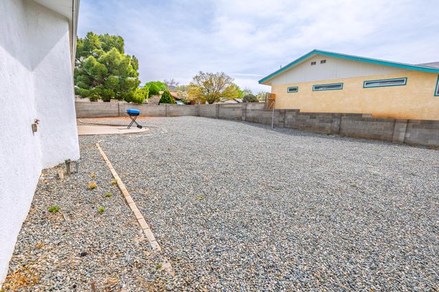 12120 Towner Avenue NE, Albuquerque, NM 87112