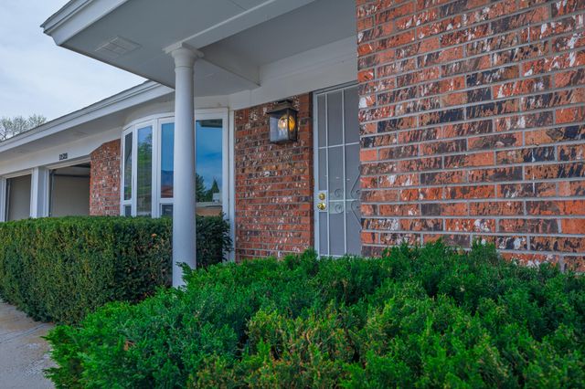 12120 Towner Avenue NE, Albuquerque, NM 87112