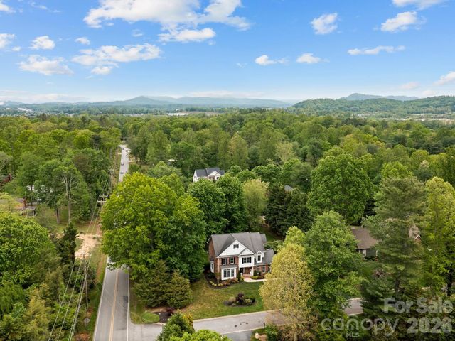 103 Berry Hill Drive 10, Hendersonville, NC 28791