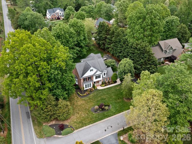 103 Berry Hill Drive 10, Hendersonville, NC 28791