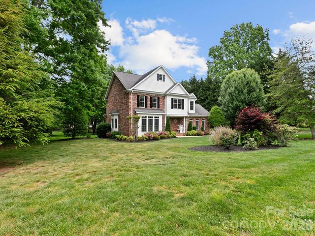 103 Berry Hill Drive 10, Hendersonville, NC 28791