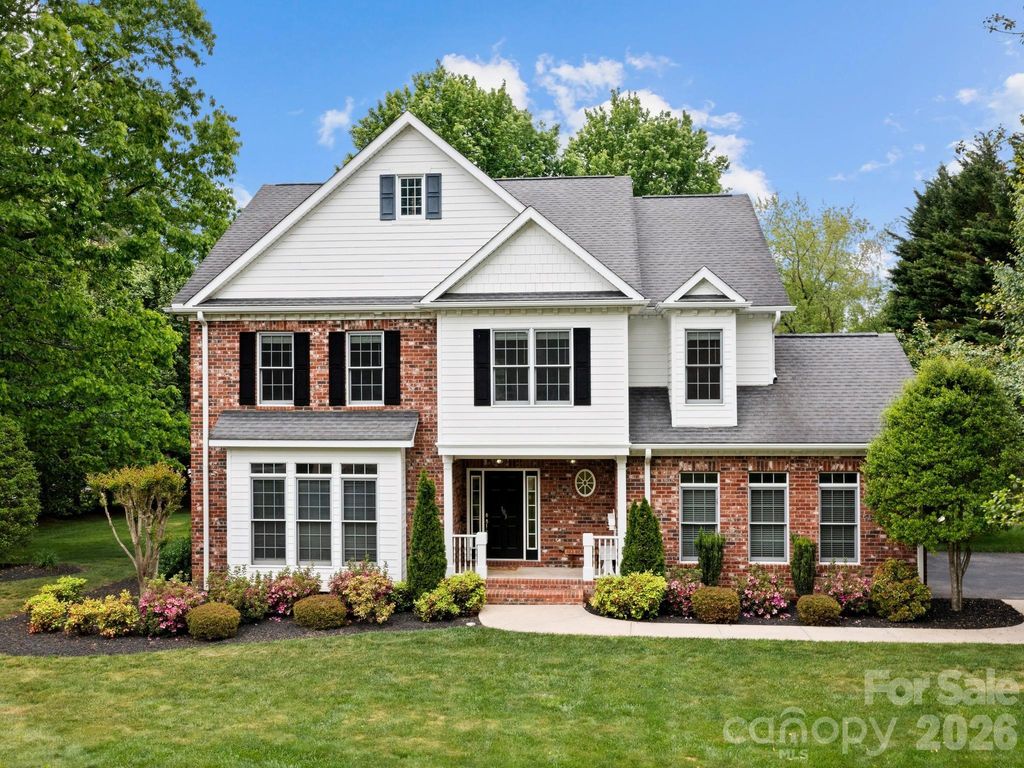 103 Berry Hill Drive 10, Hendersonville, NC 28791