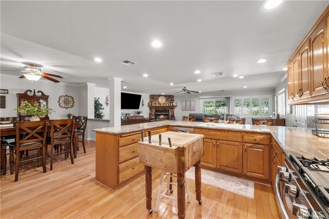 25811 Mendoza Drive, Valencia, CA 91355