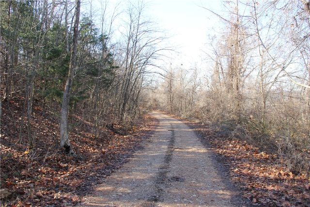 Cisco Road, Berryville, AR 72616