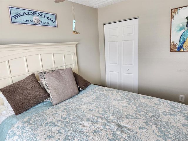 6356 7TH AVENUE W 6356, Bradenton, FL 34209